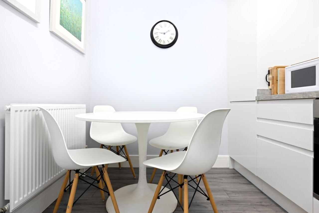 Joivy Modern Flat On Rose Street Apartment Edinburgh Luaran gambar