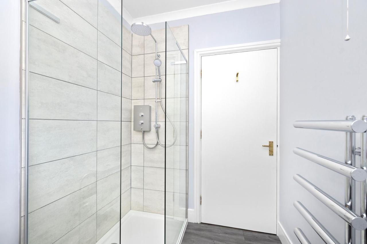 Joivy Modern Flat On Rose Street Apartment Edinburgh Luaran gambar